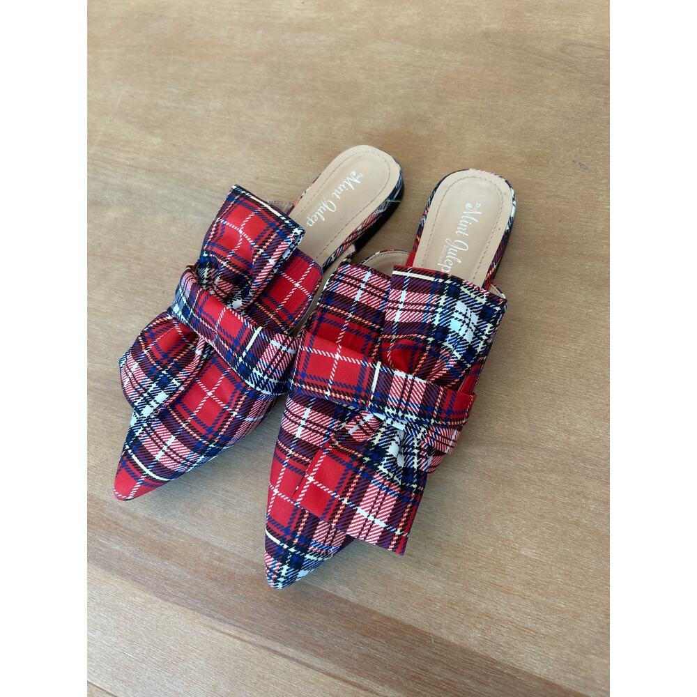 The Mint Julep Boutique Women’s Plaid Slide shoes 8
